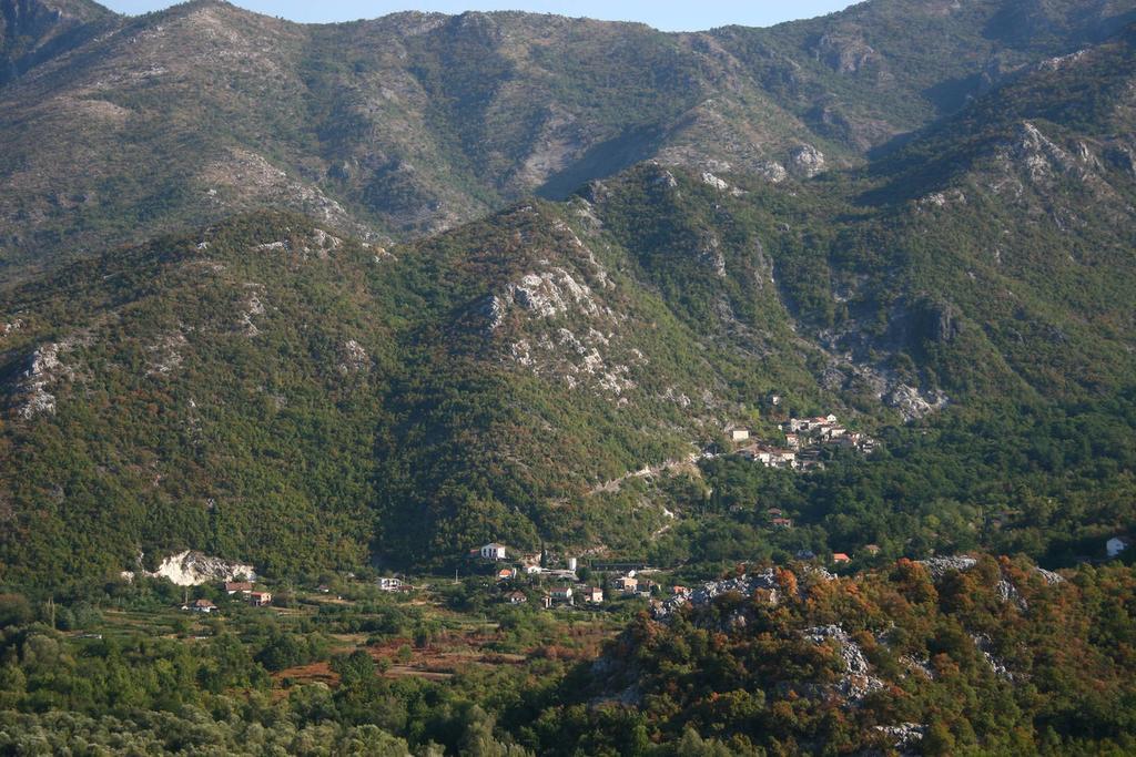 Ivan'S Holiday Home Virpazar Exterior photo